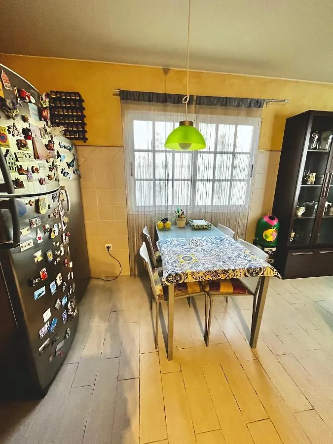 Like At Home Near Seville Montequinto Homestay